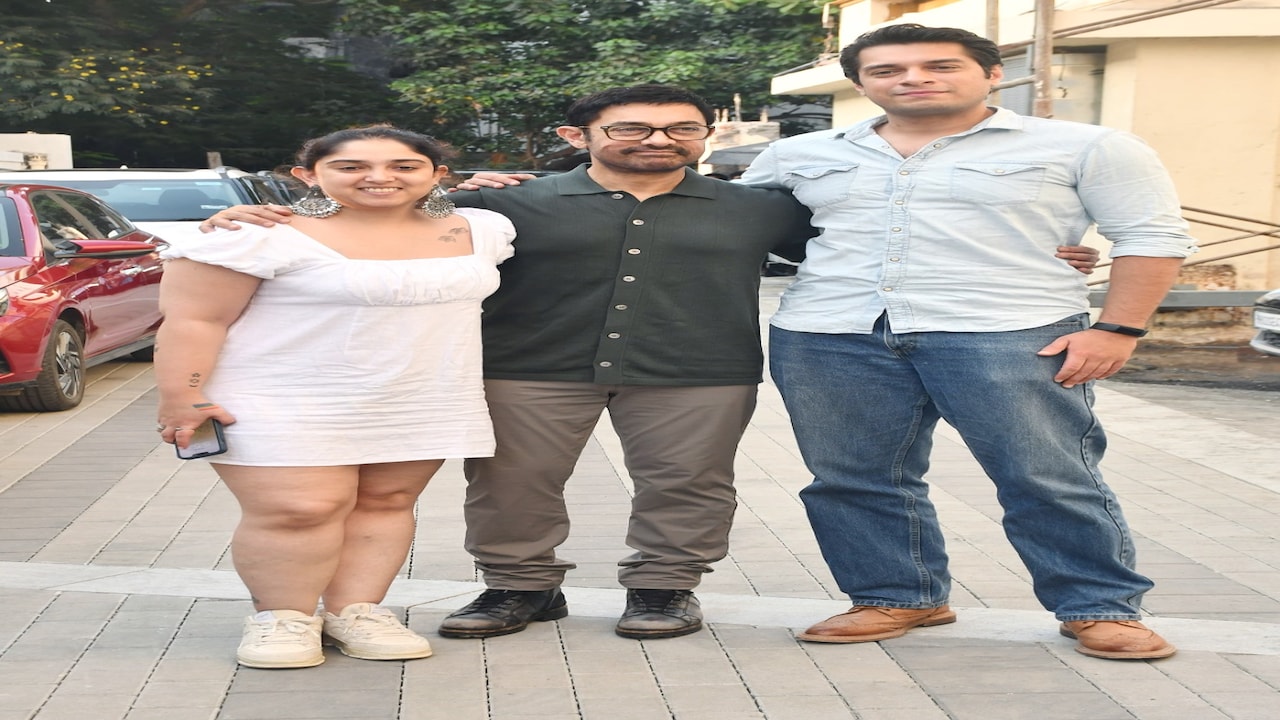 आमिर के परिवार संग दिखीं गर्लफ्रेंड गौरी, बेटी आयरा ने लगाया गले