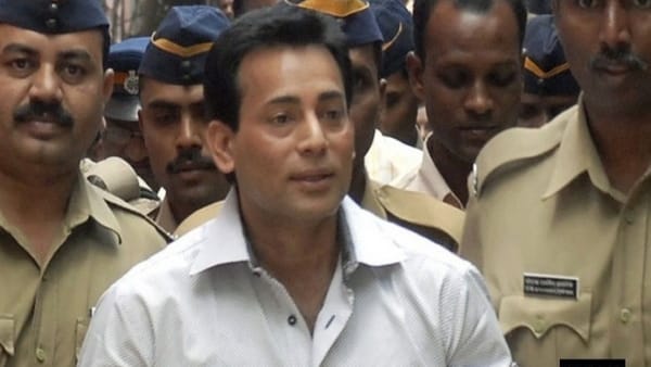 UP: बॉम्बे हाईकोर्ट ने खारिज की अबू सलेम की याचिका, जेल में 25 साल काटने पर तुरंत रिहाई की मांग; जानें मामला