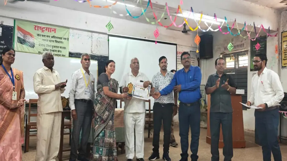 FLN प्रशिक्षण का समापन : नवीन पाठ्य पुस्तकों पर शिक्षकों को दिया गया प्रशिक्षण, 24 वॉरियर्स डाइट परिवार में हुए सम्मानित