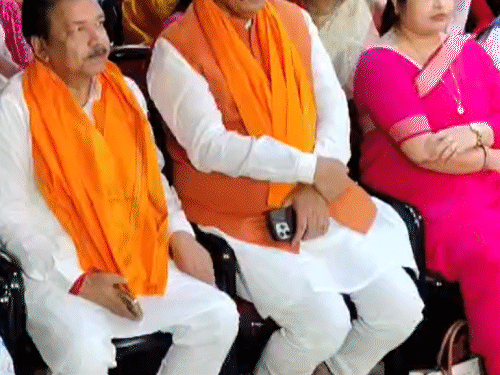 प्रधानमंत्री मोदी ने 'नारी शक्ति वंदन सम्मेलन' को किया संबोधित:पटना बीजेपी दफ्तर में किया सीधा प्रसारण, पीएम को सुनने जुटी महिला कार्यकर्ता