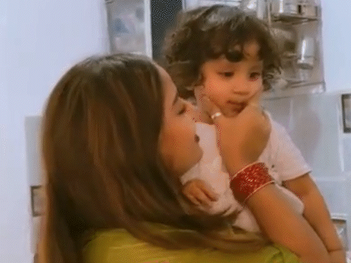 ज्योति सिंह ने भगवान से मां बनने की मन्नत मांगी:नाक तक सिंदूर लगाए नजर आईं, कहा- खुशहाल जिंदगी चाहिए; कोर्ट में चल रहा तलाक केस