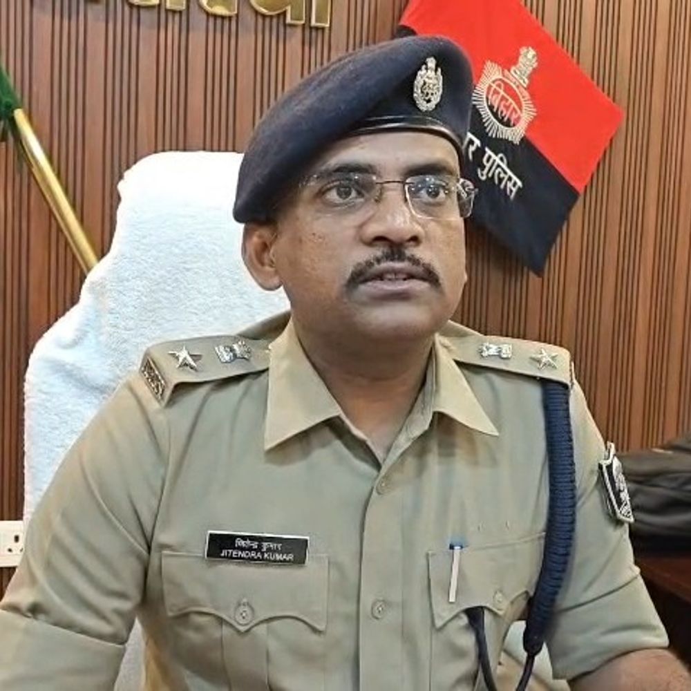 अररिया डबल मर्डर: भड़काऊ पोस्ट करने वालों पर FIR:पुलिस सोशल मीडिया पर रख रही सख्त निगरानी, 2 लोगों पर केस