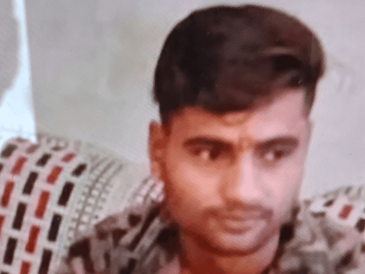 फिरोजाबाद में दो अलग-अलग सड़क हादसों में 3 की मौत:खडीत पुल और नगला बरी के पास हुए हादसों में एक घायल, पुलिस ने पोस्टमार्टम के लिए भेजे शव