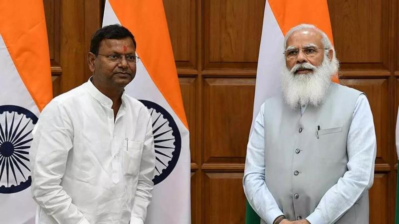 यूपी में मंत्रिमंडल विस्तार की उल्टी गिनती शुरू: पीएम मोदी से मिले प्रदेश अध्यक्ष पंकज चौधरी