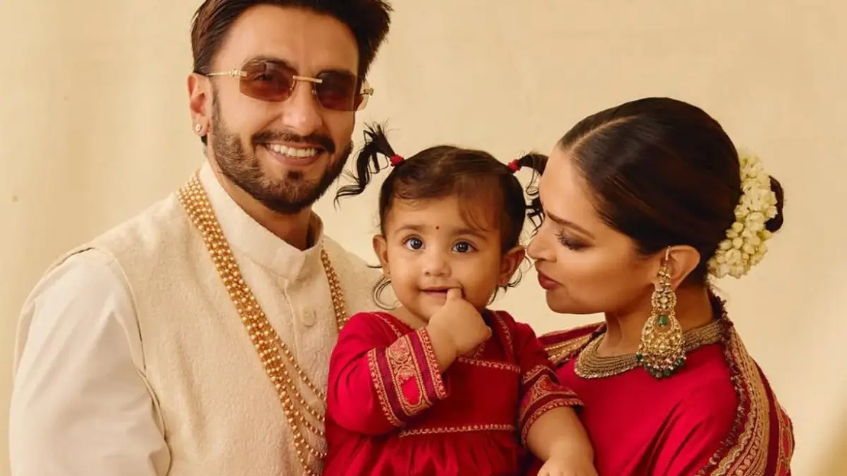 Ranveer-Deepika Daughter: दुआ ने 'पापा' को लगाई आवाज, पहली बार बेटी को लाइव शो लेकर गए रणवीर-दीपिका; Video