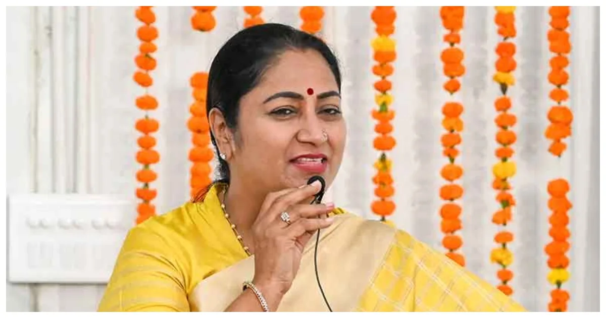 दिल्ली की CM रेखा गुप्ता बोलीं- महिला अधिकारों की विरोधी हैं विपक्षी पार्टियां