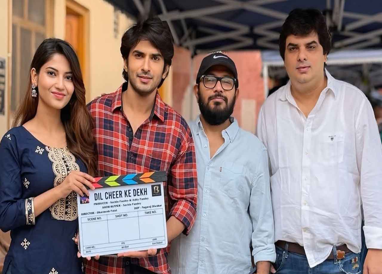 अयोध्या में “दिल चीर के देख” की शूटिंग देखने उमड़ी भारी भीड़