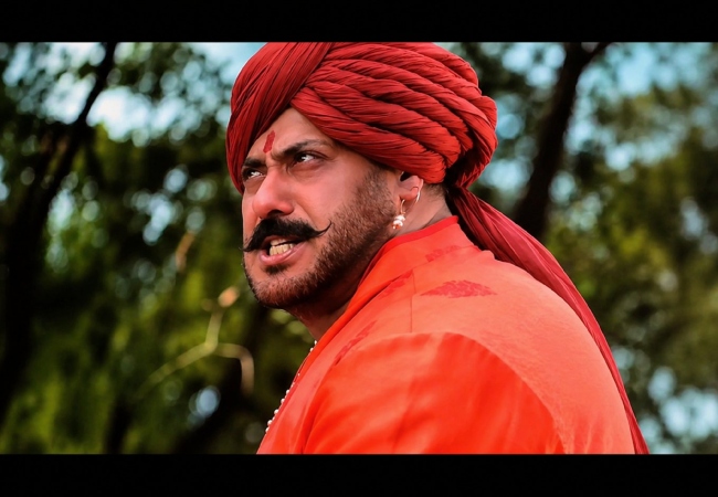 रितेश देशमुख की ‘राजा शिवाजी’ में सलमान खान को देख हैरान हुए फैंस ​