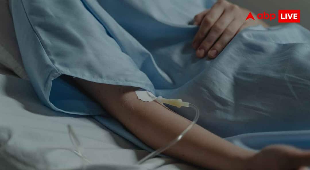 kidney Disease Early Symptoms: शरीर में दिखें ये लक्षण तो हो जाएं सावधान, धीरे-धीरे खत्म हो जाएगी आपकी किडनी